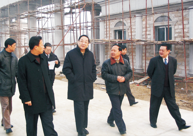 2005年1月14日，中共中央政治局委員、湖北省委書記俞正聲來公司調(diào)研